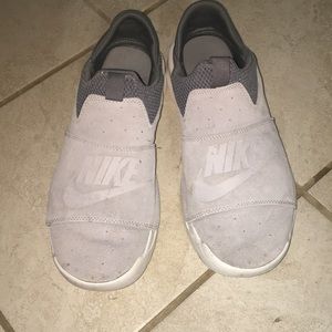 HOLD FOR @breannerk **Nike shoes👟